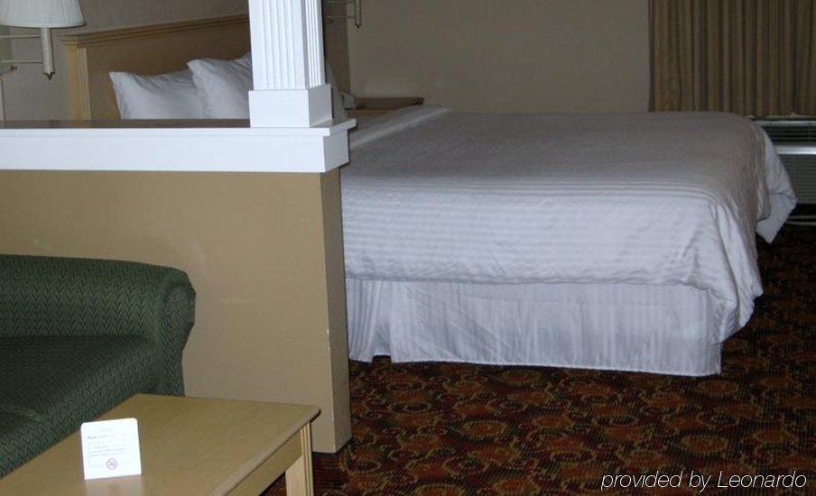 Brentwood Suites - Nashville Brentwood, Ascend Hotel Collection Room photo